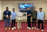 Tim PT Bio Inti Agrindo bersama tim fasilitator Klikhijau dalam rangkaian Organic Insight Field Trip di Makassar. (Foto: Ist)