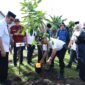 Bupati Andi Utta Ajak Kades Jadi Teladan Gemar Menanam di Momentum Harkitnas (Foto: ist)