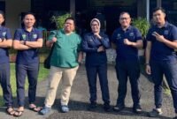 Foto : dr. Denny Mathius bersama Tim Biddokkes Polda Sulsel. (dok. Istimewa)